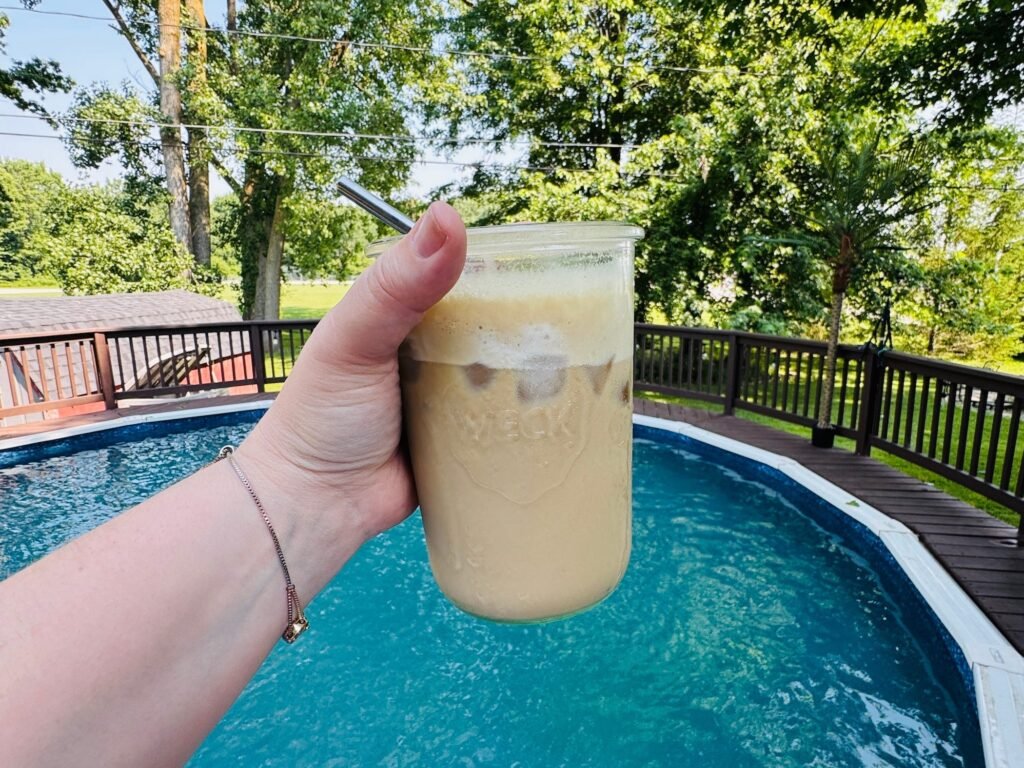 Move over, mason jars. Coffee drinkers are obsessed with a new glass cup.