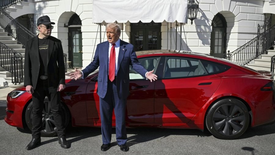 Tesla sales keep sinking