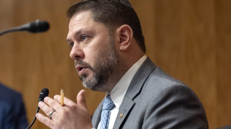 Gallego making Iowa stop amid 2028 speculation
