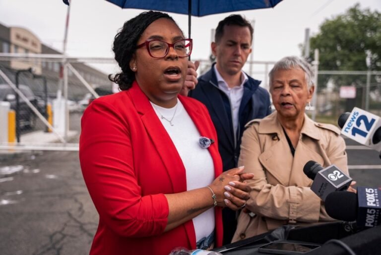 Members of Congress visiting ICE facilities are showing up for democracy 