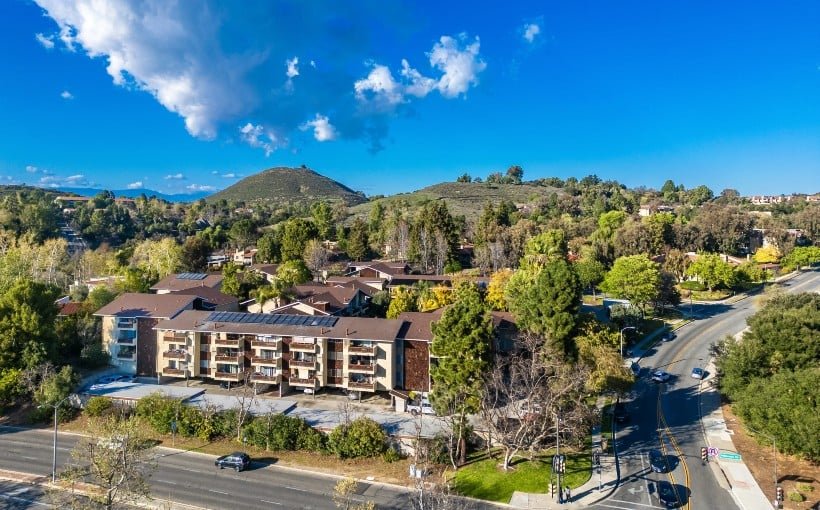 Thousand Oaks Multifamily Sells Above Asking Price at 3.8% Cap Rate