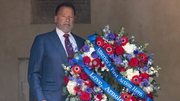 Arnold Schwarzenegger lays wreath at George Washington's tomb at Mount Vernon