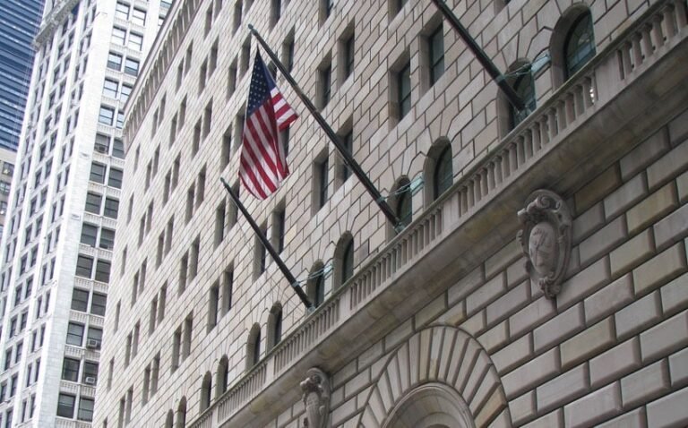 NY Fed Survey of Consumers Shows Decline in Inflation Expectations