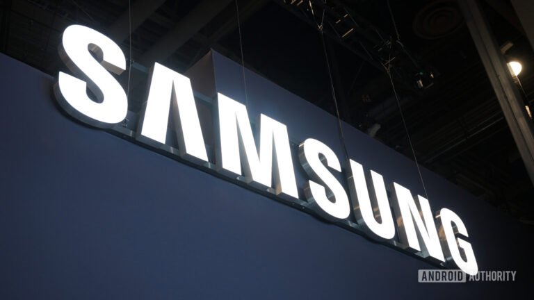 Smart earrings and necklaces? Samsung is looking into new types of wearables