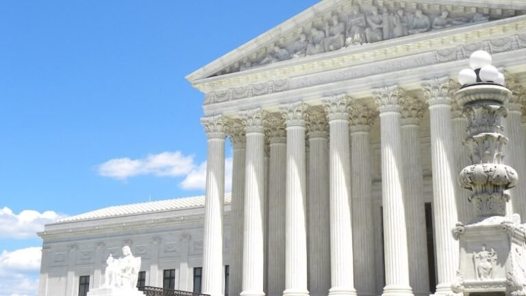 Supreme Court Lets Trump Proceed With Mass Firings