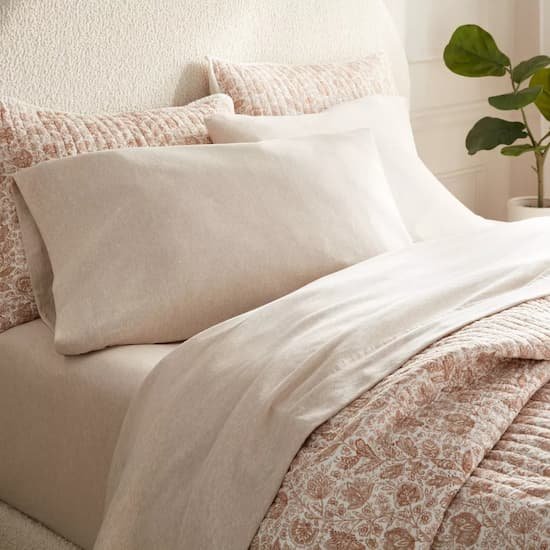 Save 40% off Threshold and Casaluna Bedding at Target!