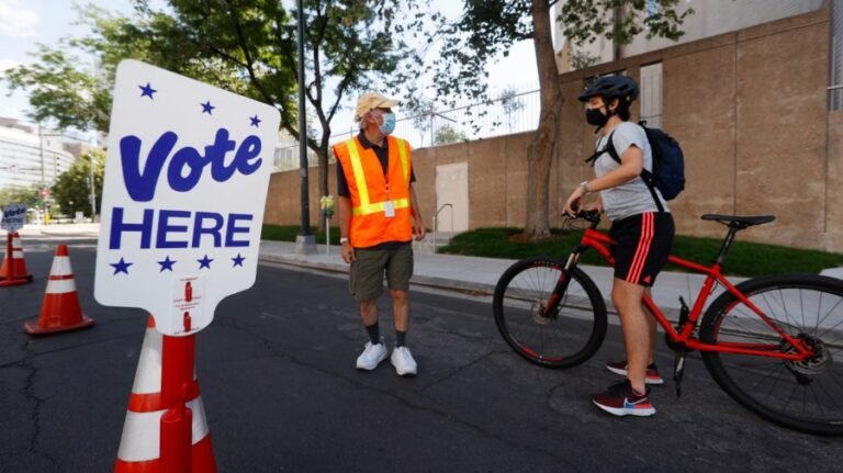 Independents should embrace the moment and lean into their power