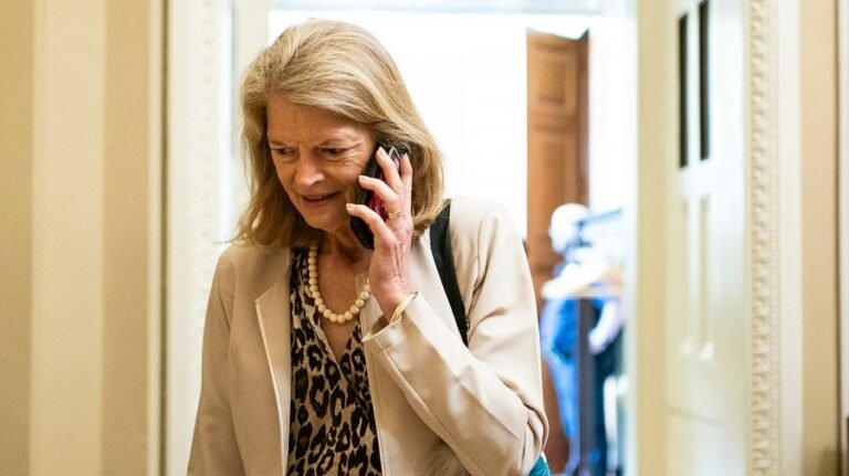Senators hit funding snag over Trump FBI headquarters move