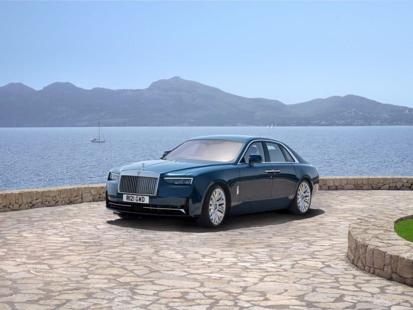 2025 Rolls-Royce Ghost Puts V12 To Work At Goodwood: Video