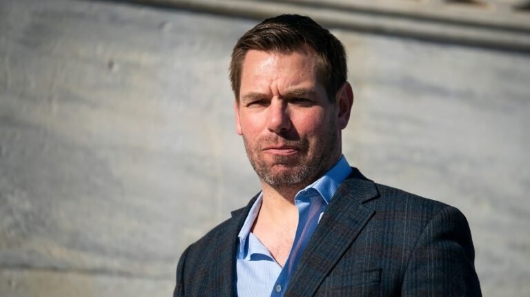 Swalwell: ICE agents would 'have more credibility' without masks