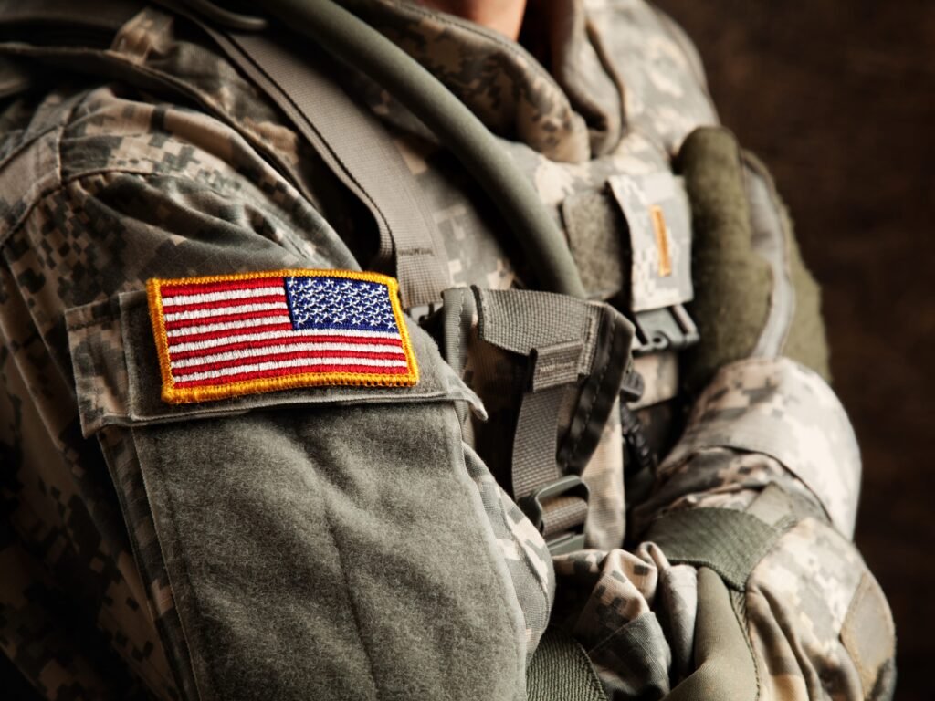 How much can you make in the military? US officers can earn up to a $225,000 salary plus benefits