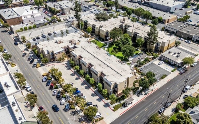 IPA’s Grabiec, Grabiec and Harris Close Monrovia Apartment Sale