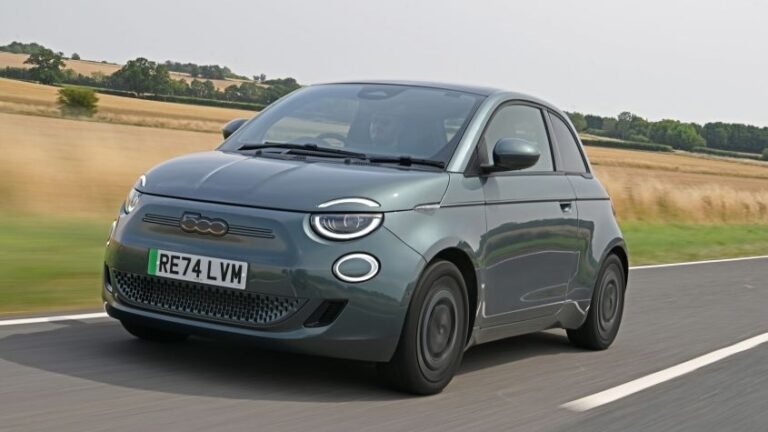 New Fiat 500e Giorgio Armani Collector's Edition - pictures