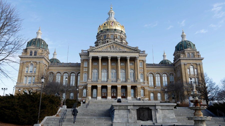 DNC boosts Iowa presence for state Senate special election