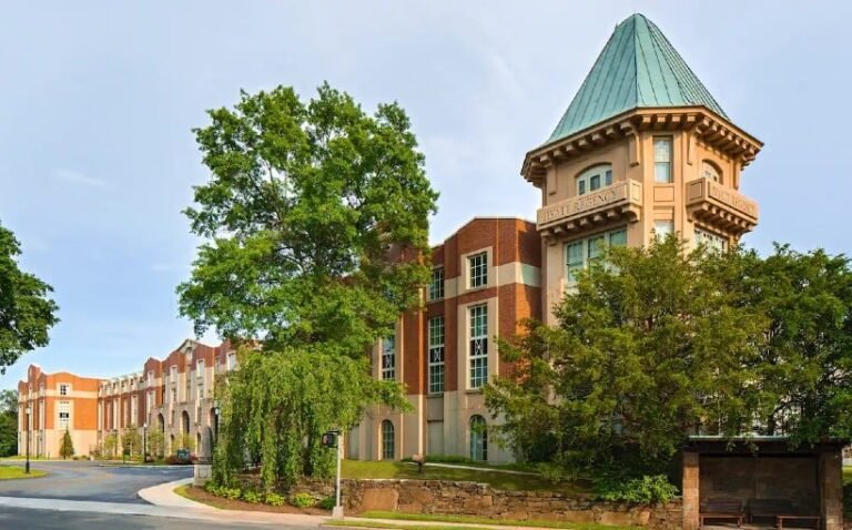 Trinity Sells Majority Interest in Hyatt Regency Greenwich to Certares Affiliate