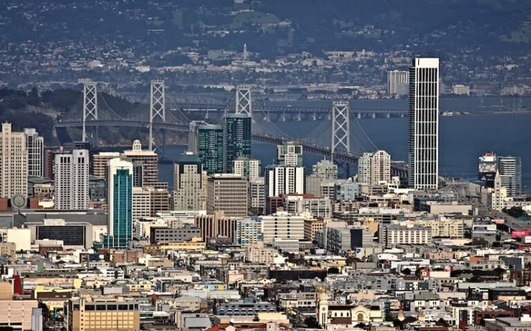 AI Startup Leases Surge 700% in Bay Area