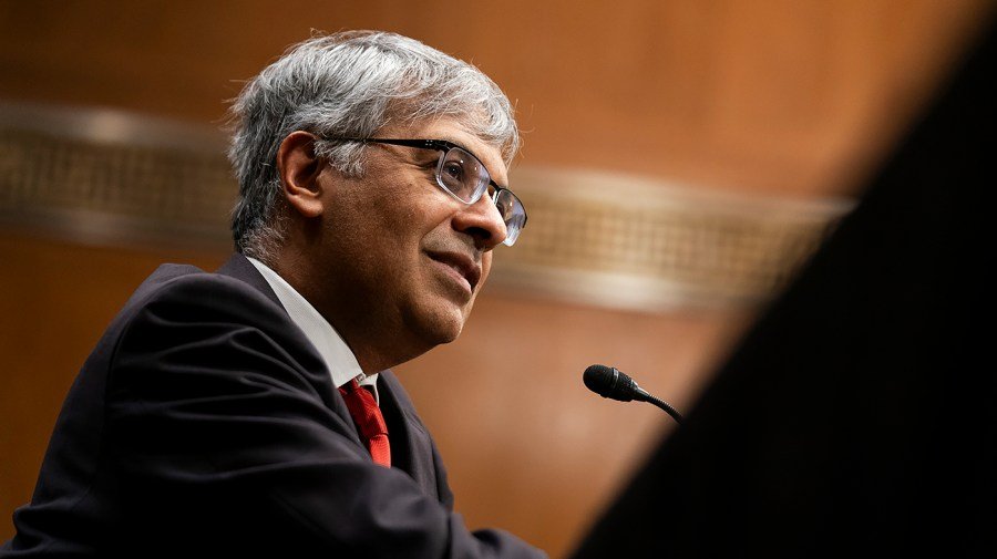NIH cancels mRNA vaccine contracts, citing lack of public trust
