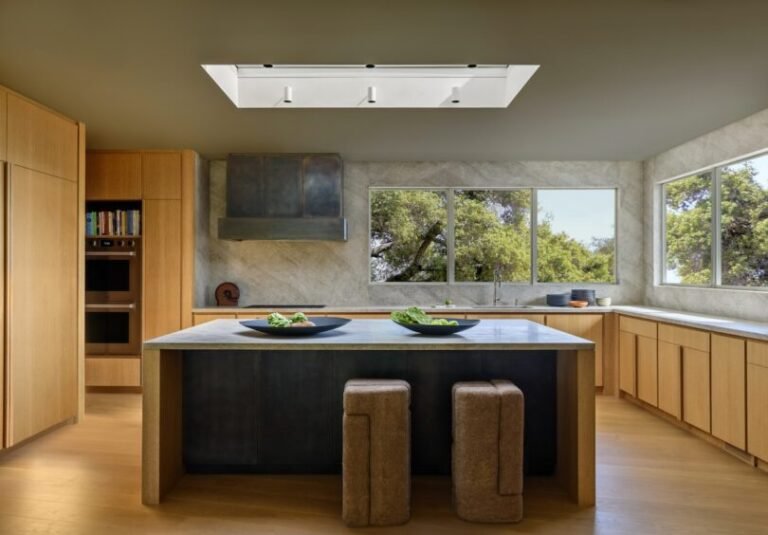 Studio AHEAD’s Ceramic-Filled House Redefines Contemporary Luxury