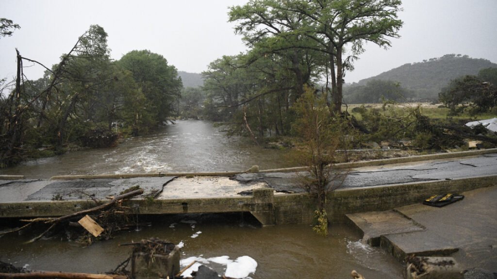 FEMA Puts Dissenting Staff on Indefinite Leave