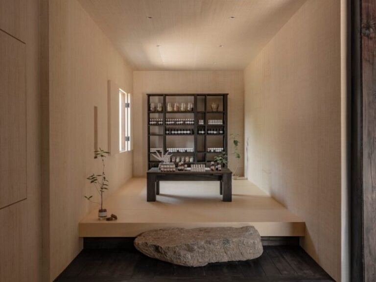 Le Labo Transforms Traditional Hanok Architecture Into Contemporary Sensory Space