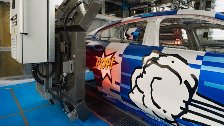 BMW thinks more customers want special paint jobs
