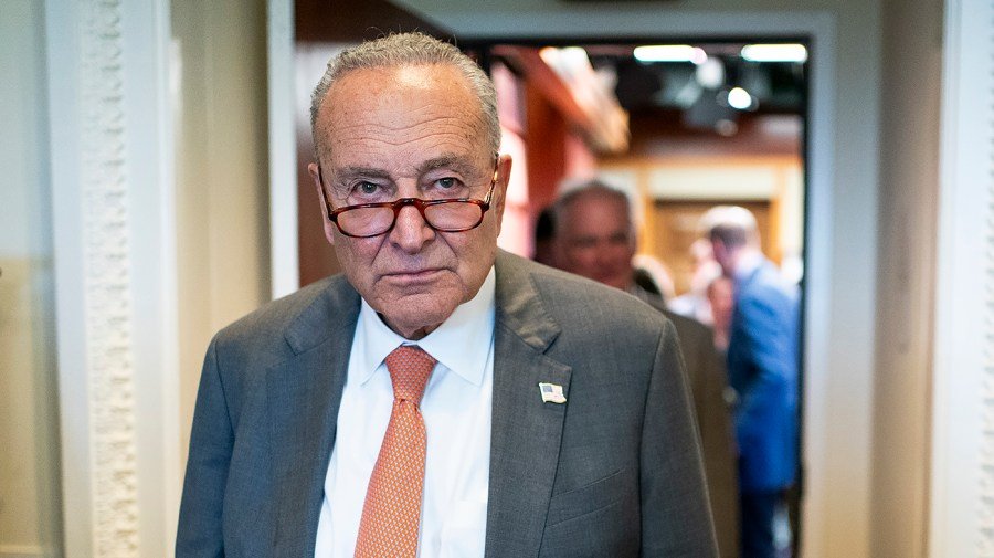 Schumer: 'No f‑‑‑ing way' Dems will back Trump DC takeover extension