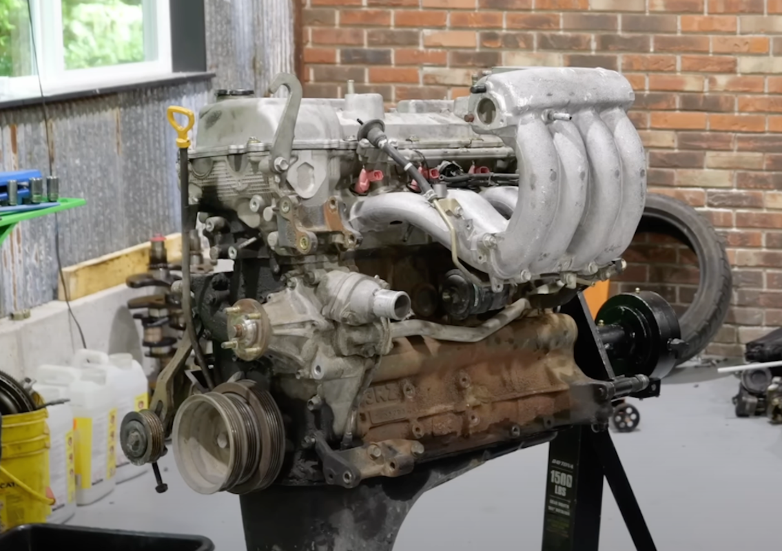 Teardown Reveals Why The Toyota 3RZ-FE Lasts Forever—Until It Doesn’t
