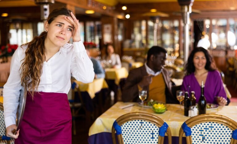 7 Everyday Habits Waiters Secretly Wish You Would Stop Doing