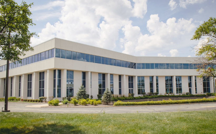 Newmark Secures 17K-SF Office Lease for DesignPac in Oak Brook