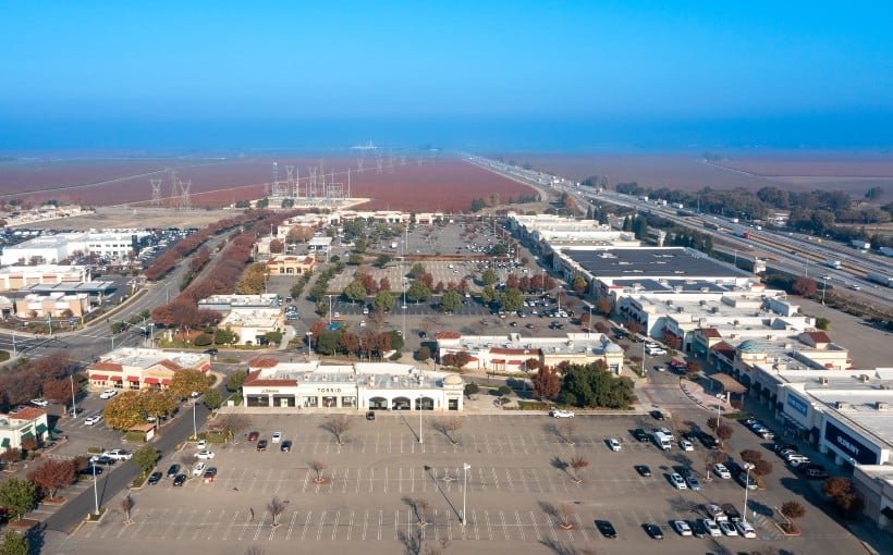 CBRE Arranges Refi Loan on Stockton Power Center
