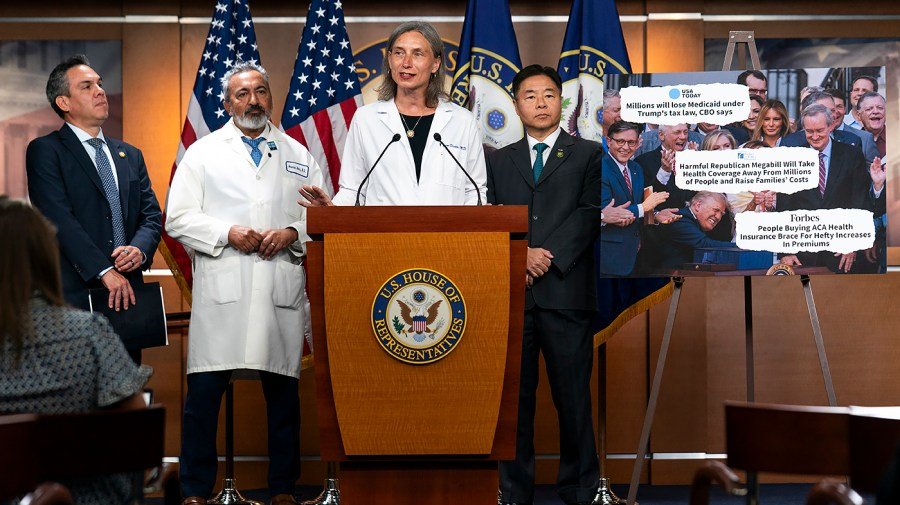 Democrats bet the House on health careĀ