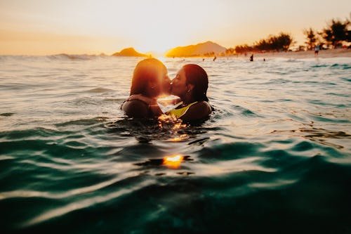 The First Woman I Dated After My Divorce Love-Bombed Me — & I Fell For It