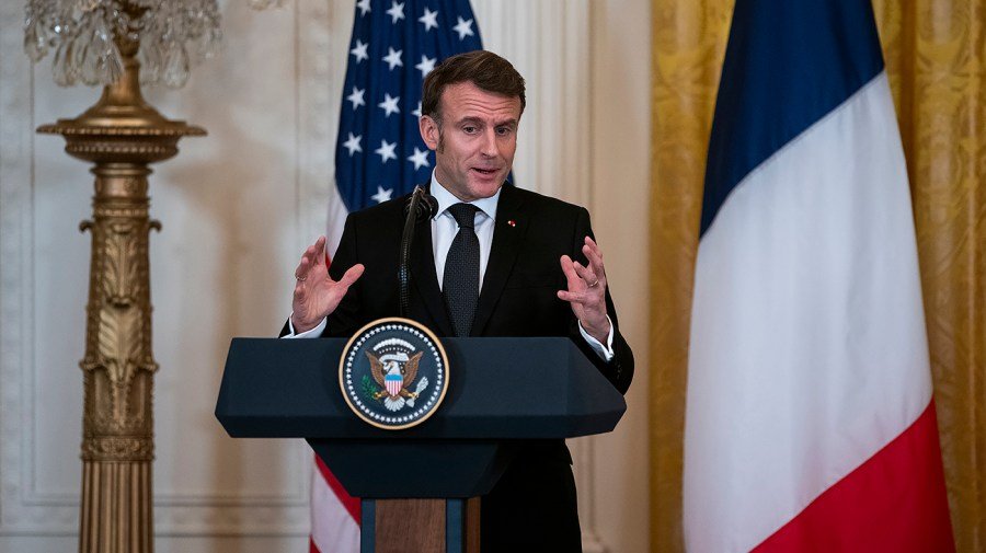 Macron calls Trump over blocked NYC streets, walks 30 minutes through city