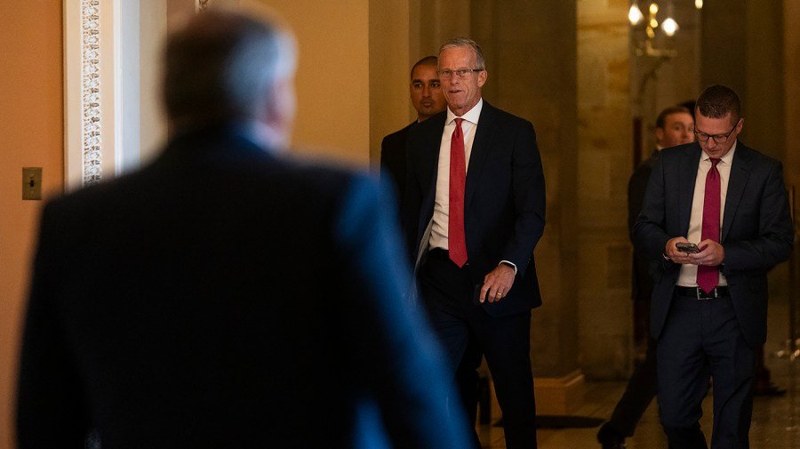 Watch live: Senate votes on averting government shutdown