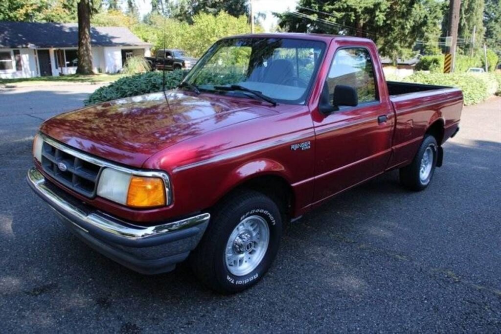 Keep things simple with this 1994 Ford Ranger XL