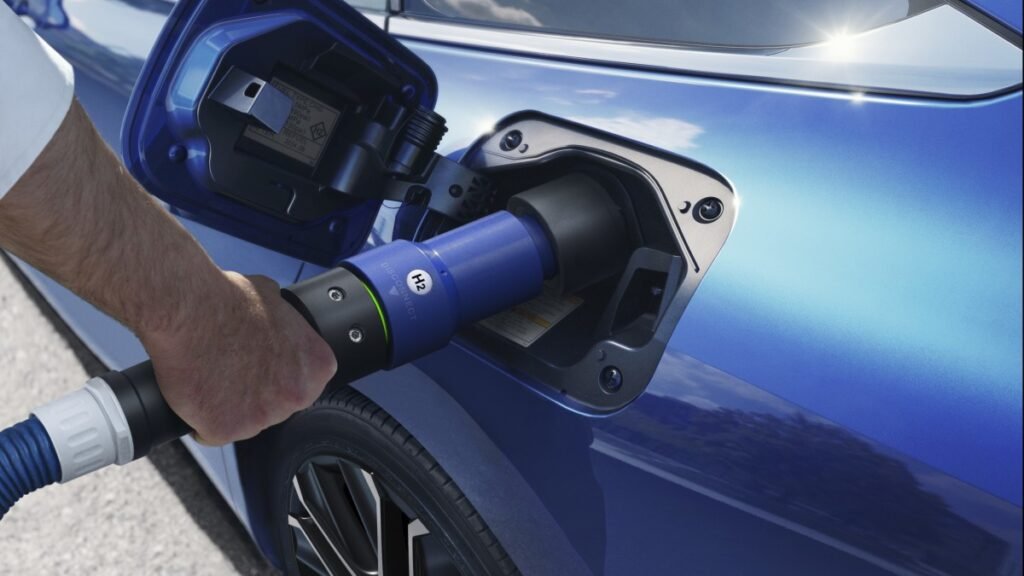 Toyota’s Bold Bet: Why It’s Doubling Down on Hydrogen as Rivals Go All-Electric