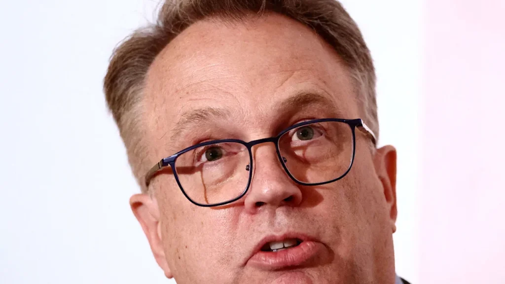 A Federal Reserve insider has advice for central banks