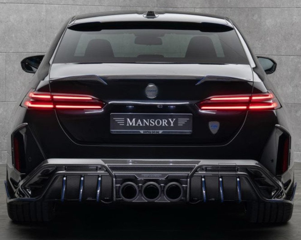 Mansory BMW M5 Shares a Surprising Feature With the Ferrari F40