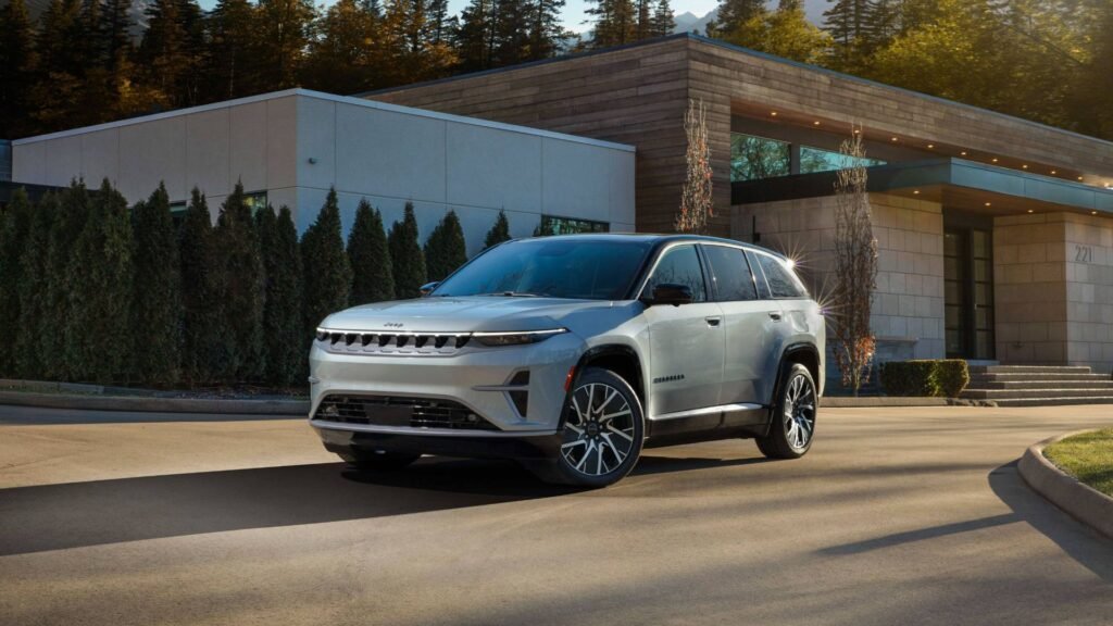 Stellantis Discounts EVs, PHEVs After Tax Credit Ends