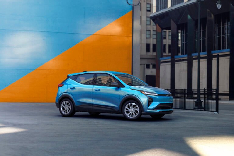 General Motors Takes $1.6 Billion Hit From EV Strategy Shift