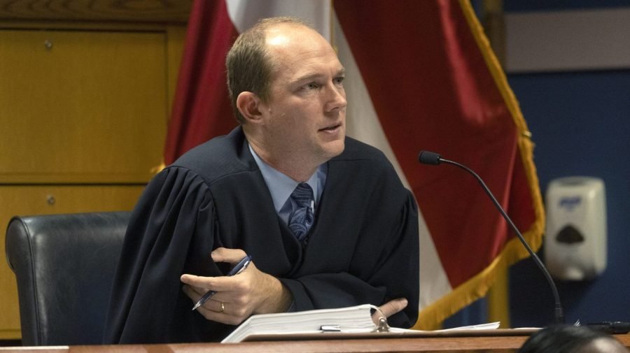Judge gives more time to name new prosecutor in Trump's Georgia election caseĀ