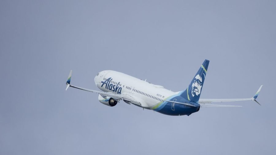 Alaska Airlines issues temporary ground stop over IT outage