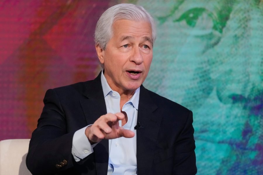 Jamie Dimon has his MAGA moment, and not a moment too soon
