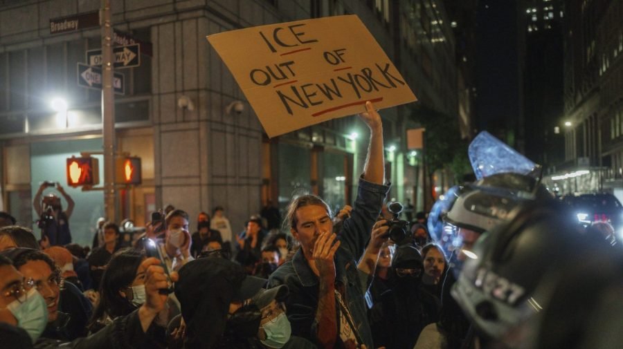 Protesters confront immigration agents during NYC sweep