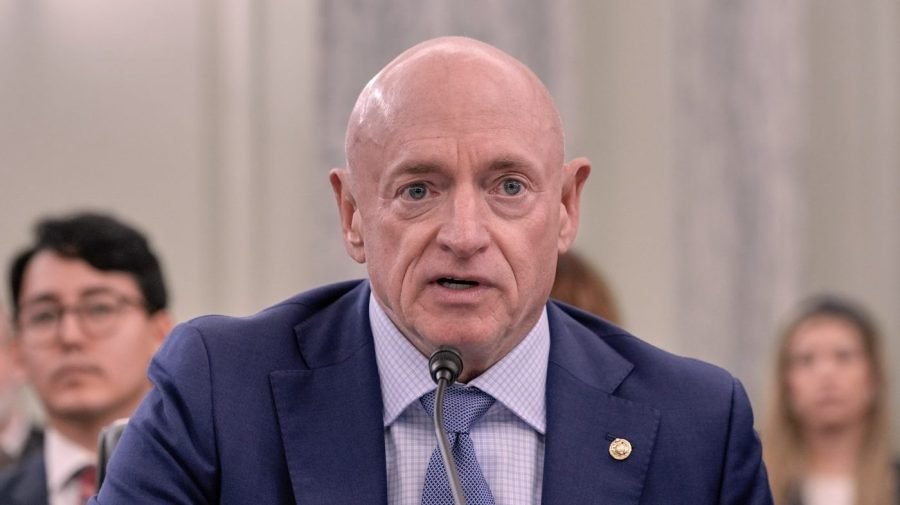 Kelly: Senate evidence 'does not back up' Trump claims on Caribbean boat strikes 