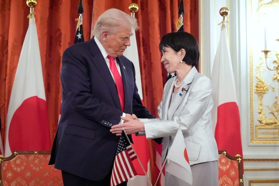 Trump meets with Japanese families of North Korea abductees