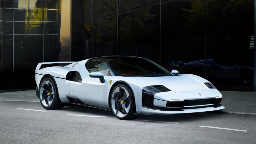 One-off Ferrari SC40 pays tribute to the iconic F40 - pictures