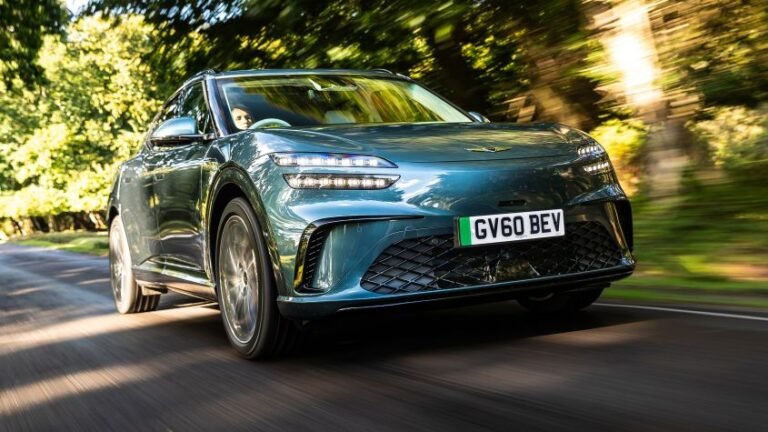 Genesis GV60 in Pure trim - pictures