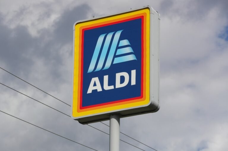 Aldi starts Thanksgiving meal price war: $40 for 10 people