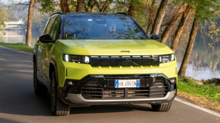 New Jeep Compass e-Hybrid 2025 - pictures